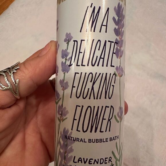 Blue Q Bubble Bath Delicate Flower Lavender - Picture 2 of 5